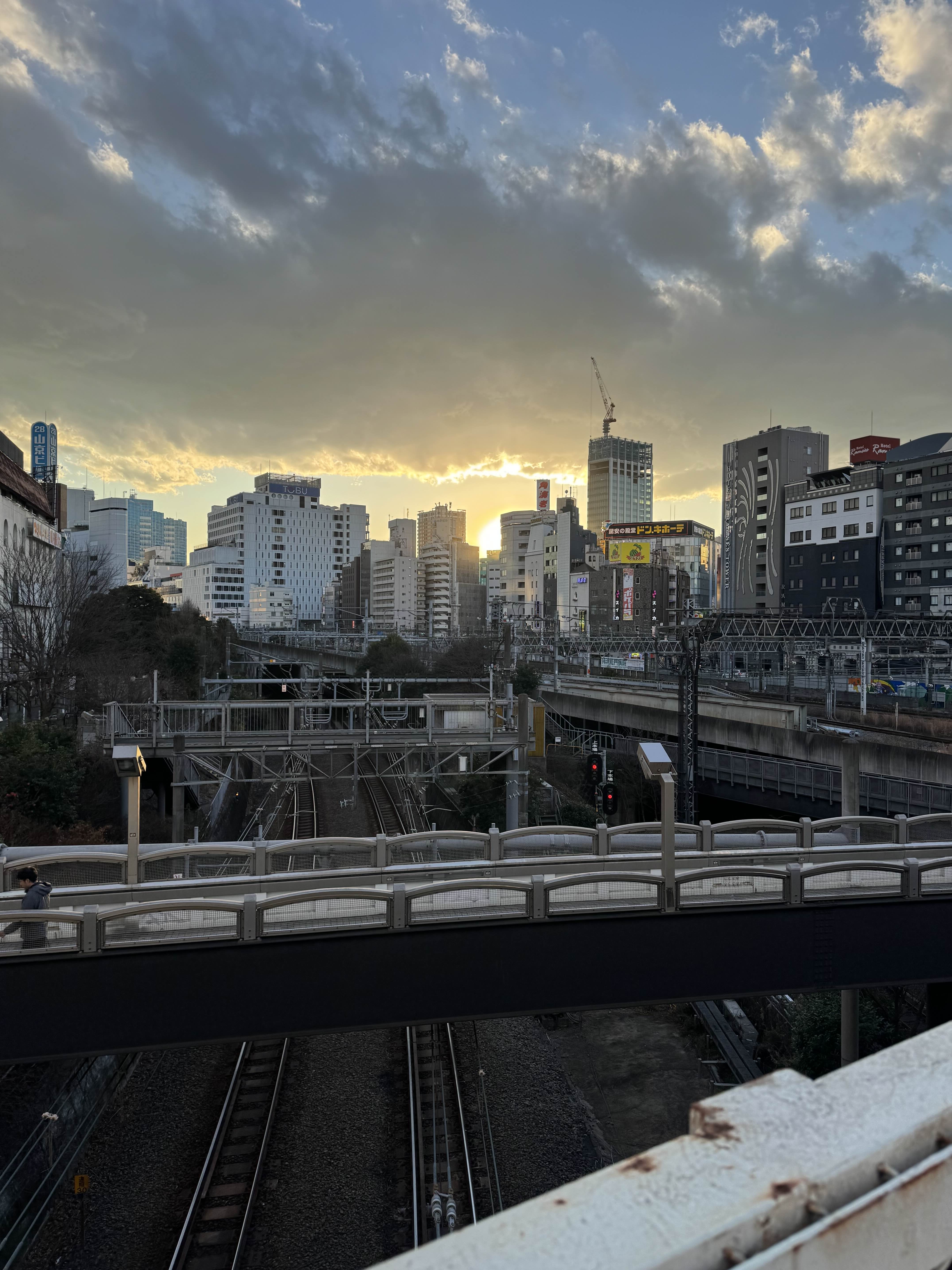 03_Mason_Lim_Ikebukuro_Metro