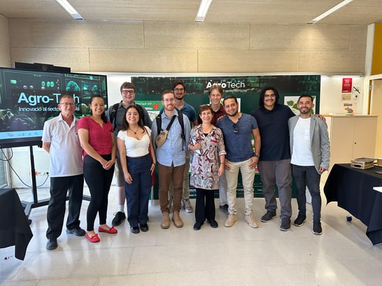 27d727b4-33aa-4898-9a6a-57082b2b1e29-aa_photo_upload-SU24_Summer-Abroad-Internships-for-Engineering-and-Computer-Science-in-Spain_Jack-Hervey_UC-Davis_Conference-Group-Pic