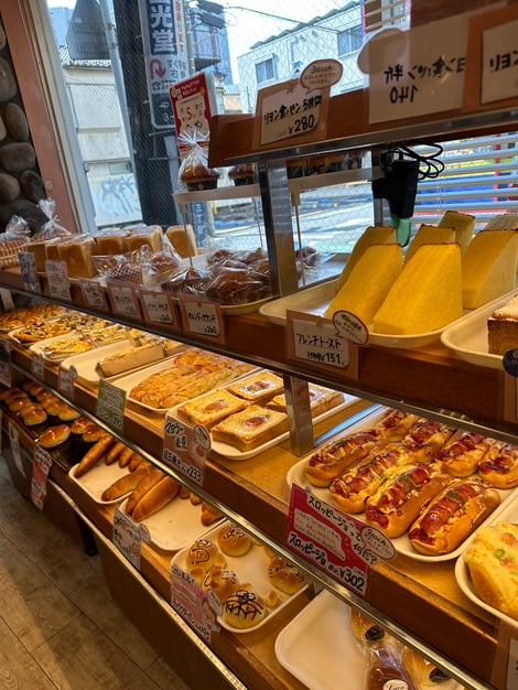 KellyMelin_BreadBakeryNearby